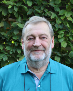Tierarzt Dr. Reinhard Kaup (Praxisgründer)