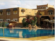 Hôtel Dakyanus 