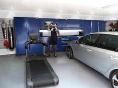 Garagensanierung - moderne Fertiggarage mit Garagen Odnungssystem