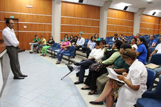 Funcionarios de la Secretaría Técnica de Discapacidades organizan el distrito 4. Manta, Ecuador.