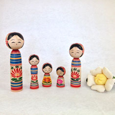 まゆはきのこけしたち - こけしと紅花の工房まゆはきへようこそ