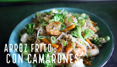 Arroz frito con camarones