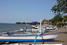 Plage de "Lovina"