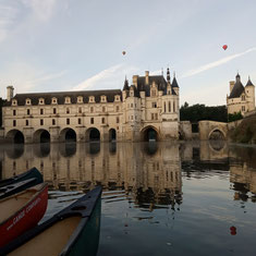 canoeing-chateau-castle-Chenonceau-Loire-Valley