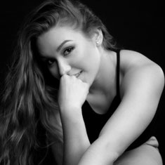 Michaela Kvet Tänzerin Tanzlehrerin Urban Styles Hip Hop Contemporary Dance Gallery Effretikon Förderklassen Contemporary Urban Hip Hop Tanzschule Zürich Oberland Winterthur Wetzikon Lindau Volketswil