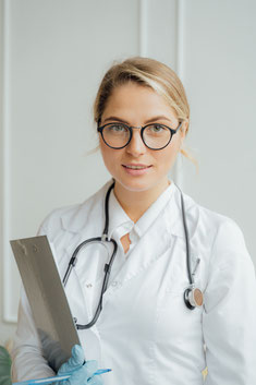 abasoft praxissoftware praxisverwaltungssoftware arztsoftware PVS arzt mfa praxispersonal kbv patienteninformation elektronsiche Patienteninformation eAU wartezimmer patienten aufklären was ist die eAU