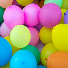 Ballons colorés pour faire la fête