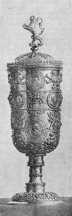 Der sogenannte Darmstädter Becher von 1627, verfertigt von Paul Birckenholz in Frankfurt am Main.