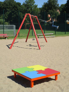 "Puzzle HPL Playground" - Puzzle play and seating platform made of HPL and steel - individual decor, desired color and desired size possible.