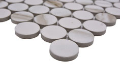 mosaico rotondo in ceramica effetto marmo Calacatta