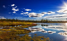 Bild: lake reflections in autumn on the Dalton Highway, Alaska, "autumn reflections on Dalton"; www.2u-pictureworld.de