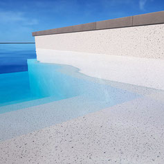 Schwimmbadfolie Granit Sand Detail Blick ins Wasser, Kategorie Aquasense © Aquakonzept Schwimmbadtechnik
