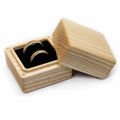 Ringbox für Hochzeit od. Verlobung aus Massivholz - Esche