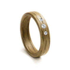 Verlobungsringe Eiche mit 3 Swarovski Kristallen