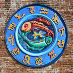 Polyester zodiac vissen 1 meter doorsnee handgeschilderd. Handpainted  Artbreak Uden Mieke van Rosmalen