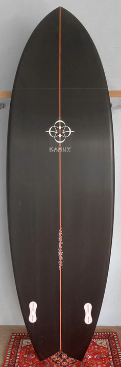 MAXX TWIN FIN - KAMUY SURFBOARDS KAMUYNALU JAPAN 内妻海岸 MAXX TWIN FIN - KAMUY SURFBOARDS KAMUYNALU JAPAN 内妻海岸
