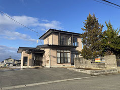米沢市塩井町塩野　中古住宅の外観写真