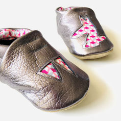 Chaussons bébé cuir argenté