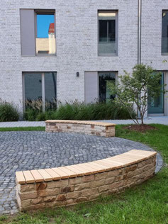 Arena Bench