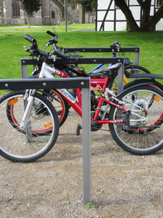 Tandem Cycle Protecting Stand