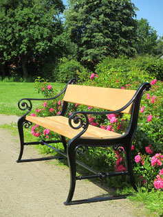 Tivoli Style Seat