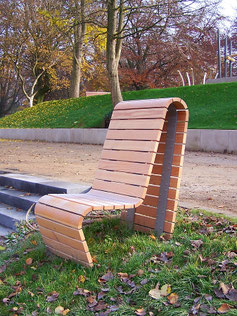 Courage Park Chair
