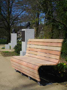 Liberte Cantilever Seat