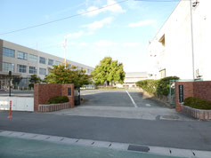 下地小学校