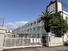 八町小学校