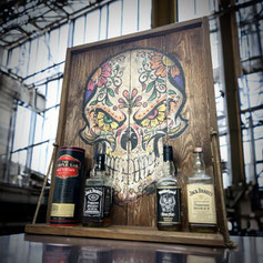 Vintage Bottle Bar "Skull"