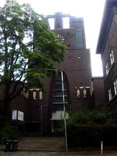 Die Heilig Kreuz Kirche Bochumer Straße Foto © W. Müller