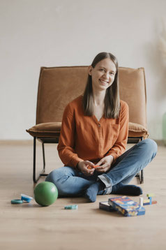 Nora Freienberg - Ergotherapie Klar.A Ihrem interdisziplinären Therapiezentrum in Duisburg, Moers und Neukirchen-Vluyn