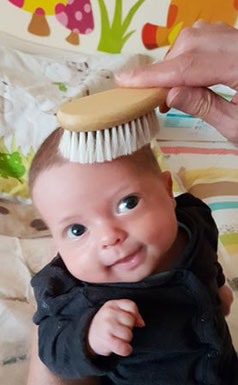 Babybürste Test, Baby Haarbürste Test, Babybürste, Bürste Ziegenhaar, Ziegenhaarbürste