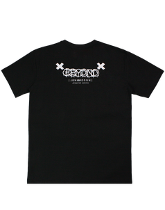 black oversize urban t-shirt with white emboirdery