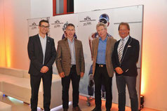 Ehrengäste Patrik Schmid (swisstriathlon), Stefan Marxer (LOC) und Helmut Kaufmann(Tri Austria) mit Präsident Philip Schädler