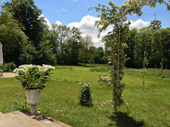 Private chateau and exclusive hire for wedding near Paris. private french chateau for wedding