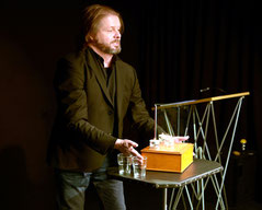 Die Spiegelillusion - Christian Knudsen, Zauberer in Hamburg