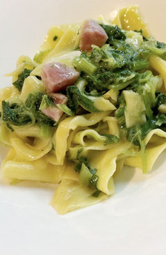 Pasta salsicce e friarielli パッパルデッレ・サルシッチェ・エ・フリアリエッリ
