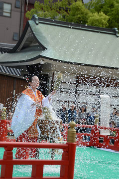 「花湯」浪花神楽　　　　　ⓒKOBE MEET TRIP