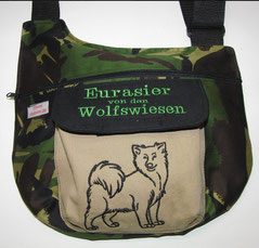 Hundetasche zum Gassi gehn in Tarn mit Eurasier / Wolfspitz