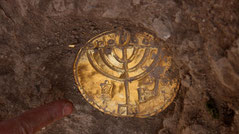 ancient gold menorah Jerusalem City of David Temple Mount, Byzantine Gold