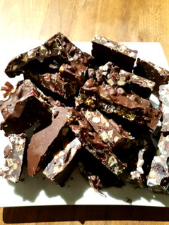 Rocky-Road, snacks, Sportlernahrung, Energyfood, vegetarian, schnelles Dessert, Mitbringsel zum Essen, Energieriegel, vegetarisch