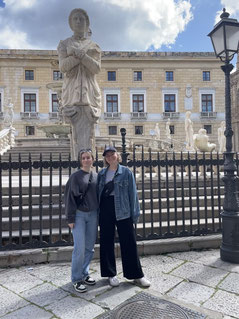 Emilia und Anna in Palermo. (Foto: privat)