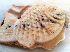 羽根つきの薄皮たい焼き