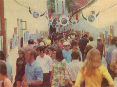 Vilnius. Liaudies meistrų paroda Pilies skg. Nuotr. D. Mackonio. 1976m./ An art exhibition by folk artists in Pilies Lane. 1976. Photo by D Mackonis