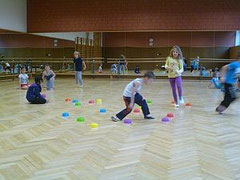 Spieleparcour im Gymnastiksaal