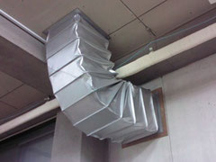 振動等がある配管の接続部分に