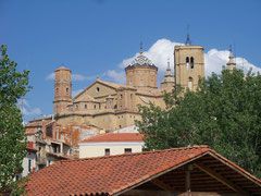 Blick auf Schloss u. Kirche