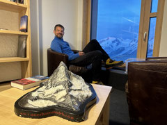 Sophisticated: Bibliothek & Ledersessel