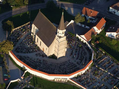 KIRCHE ST. LAURENZEN